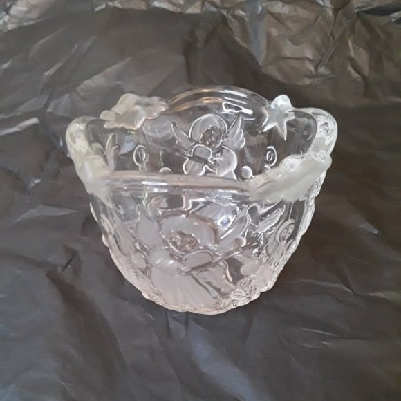 MIKASA CHRISTMAS ANGELS - VIOLIN & CHORUS FROSTED GLASS VOTIVE OR TRINKET BOWL - Picture 1 of 5